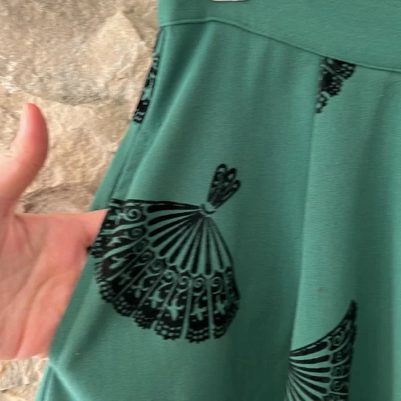 Bettie Page Las Vegas Vintage Inspired A-line Green Skirt Size Medium - Picture 6 of 16